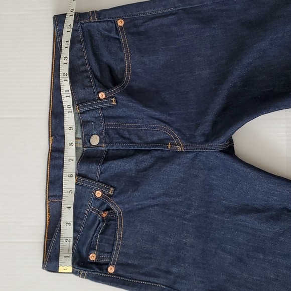 Levi's 501 Jeans Dark Wash Buttonfly - Picture 8 of 13